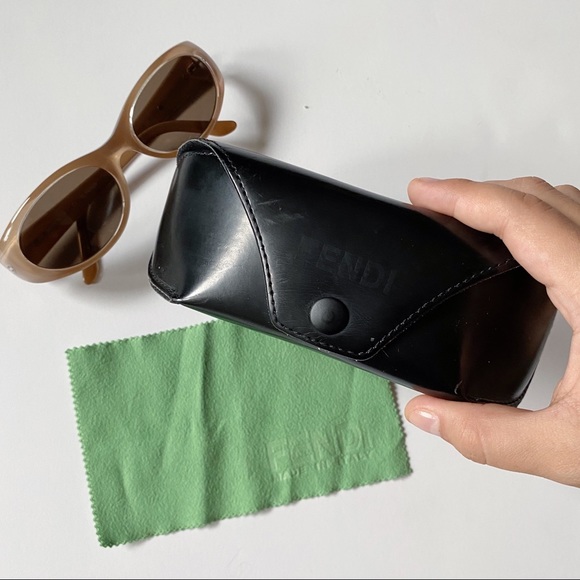 Fendi Sunglasses FS 216 Sandstone 130 - Picture 9 of 10